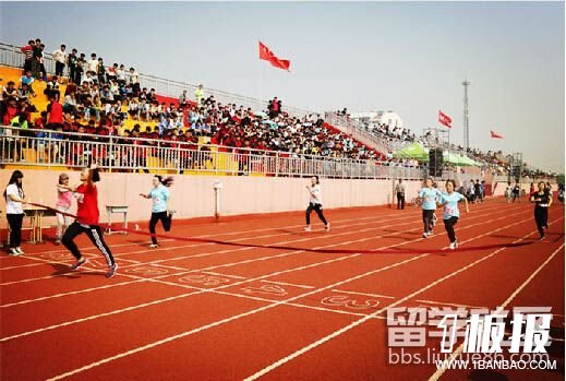 小学生春季运动会进场口号