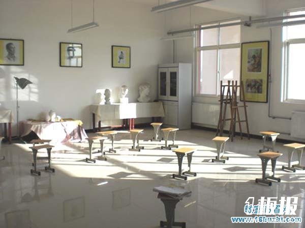 大学美术学院画室环境布置