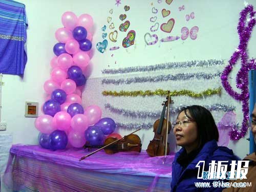大学音乐教室布置图片:音乐学院琴房布置图片